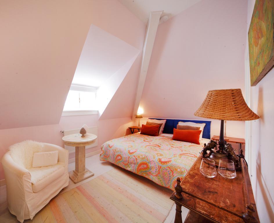 Family Hotel Okoř Habitación foto